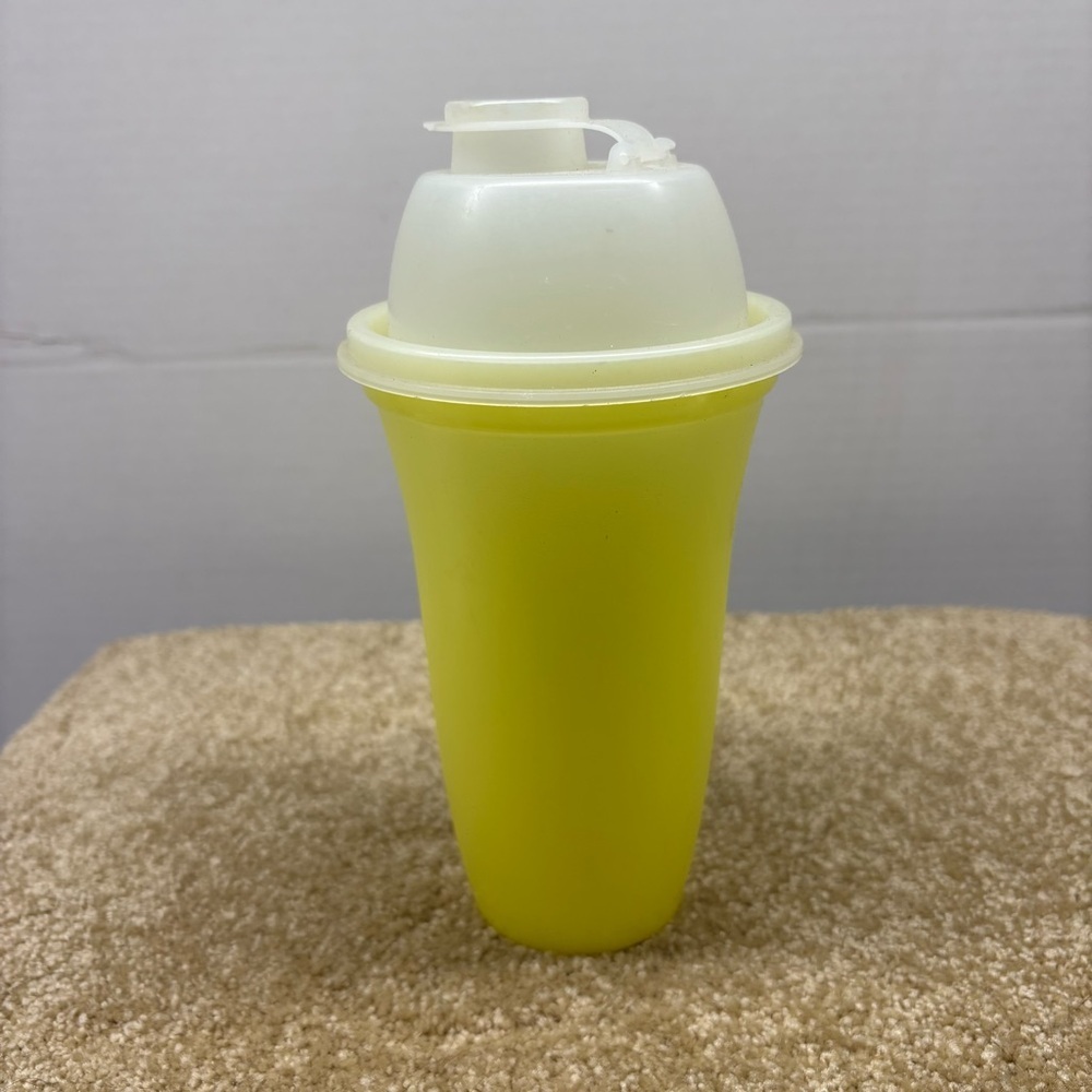 Vtg Tupperware 844-3 Quick Shake Salad Dressing Gravy Shaker NO INSERT